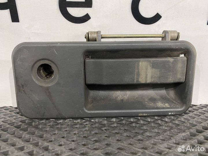 Ручка наружная двери передней левой Volvo FH13