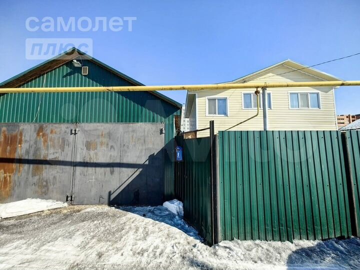 Дом 217,9 м² на участке 7,3 сот.