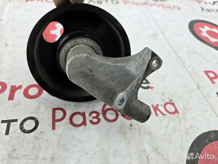 Кронштейн ролик обводной паразитный Changan CS35