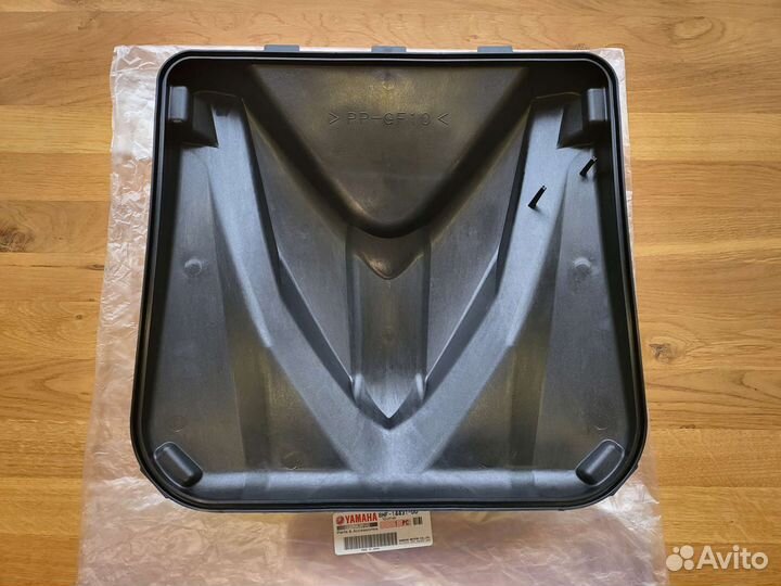 Крышка корпуса воздушного фильтра снегохода Yamaha