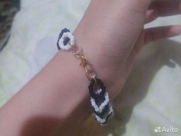 Браслет из бисера