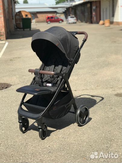 Детская коляска Bravo Carrello