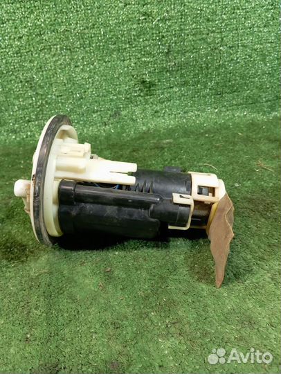 Насос топливный Mitsubishi Lancer Cedia