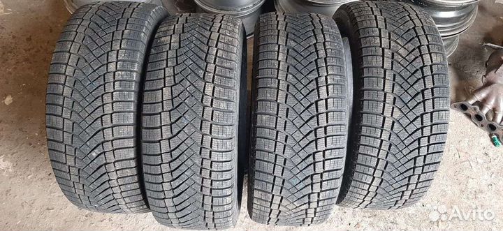 Pirelli Ice Zero 255/50 R19