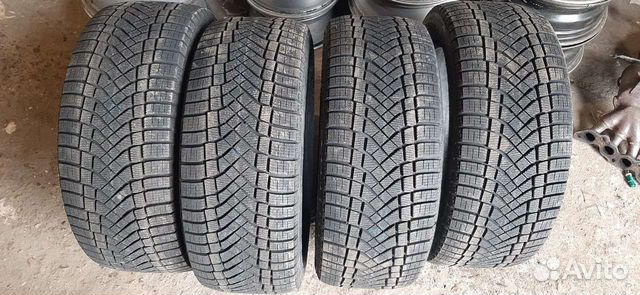 Pirelli Ice Zero 255/50 R19