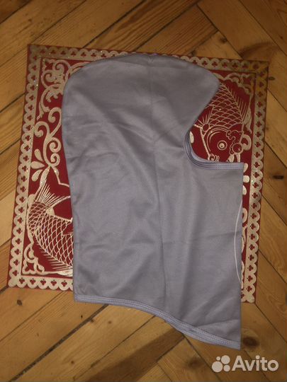 Балаклава Cozrteiz на руках