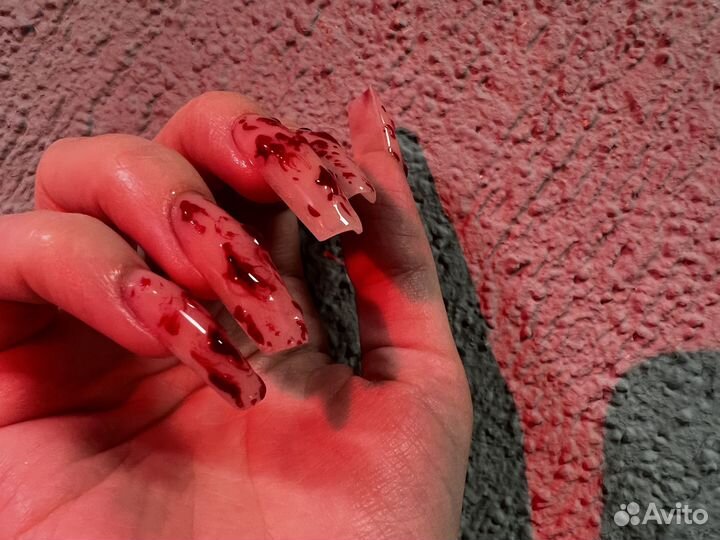 Мастер маникюра