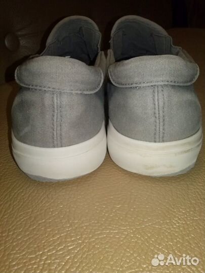 Кеды 39-го размера на 38 р. (маломерят)