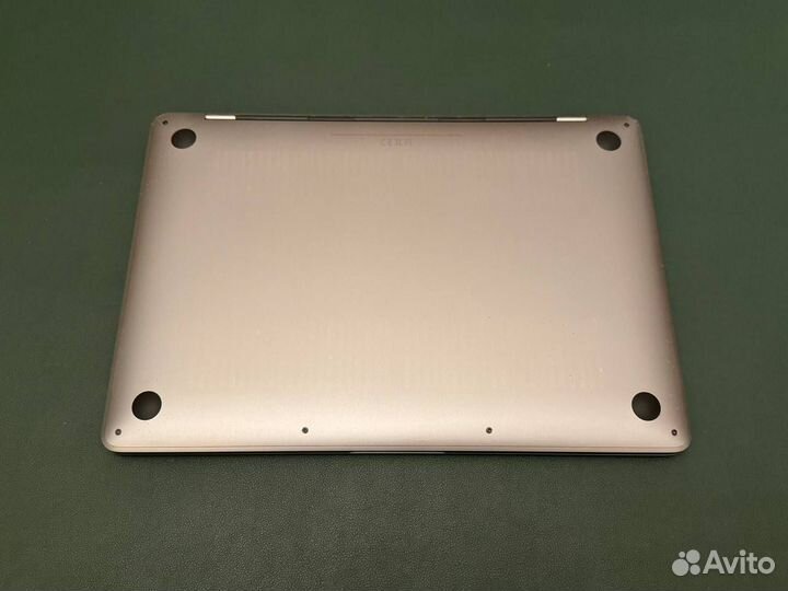 Apple MacBook Pro M1 8/256, битая матрица