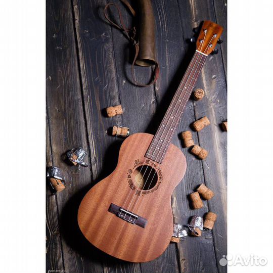 Укулеле баритон