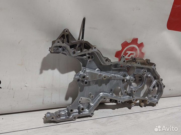 Toyota Rav4 XA50 Крышка двигателя 2.5 A25A-FKS