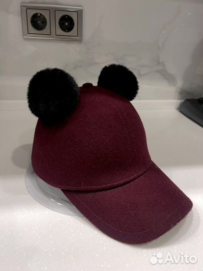 Кепка с помпонами теплая karl lagerfeld