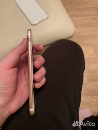 iPhone 8, 64 ГБ
