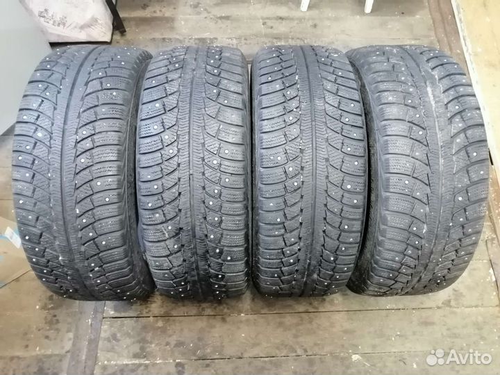 Gislaved Nord Frost 5 235/55 R17
