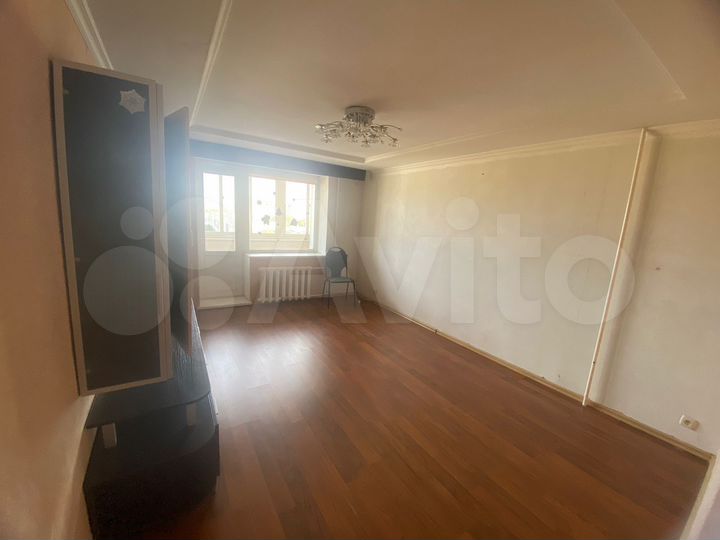 2-к. квартира, 49 м², 8/9 эт.