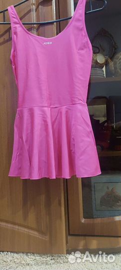 Купальник и шапочка для бассейна