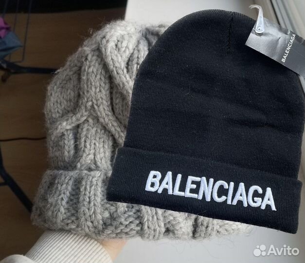 Шапка Серая и Черная