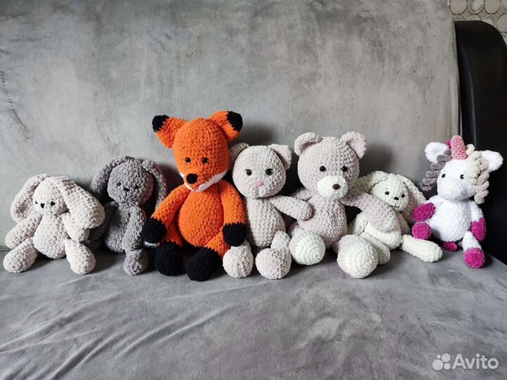 Вязаная игрушка плюшевый медведь, зайцы,единороги