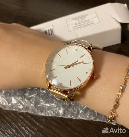 Часы yves rocher новые