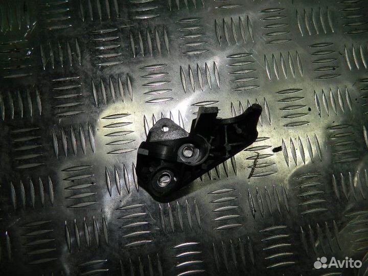 Кронштейн крепления троса Лада Largus