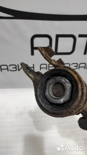 Рычаг передний нижний левый Ford Focus 2