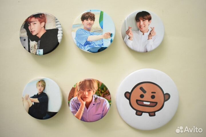 BTS карточки открытки значки плакаты