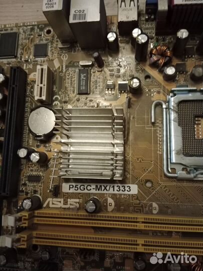 Материнская плата с процессором и видеокартой