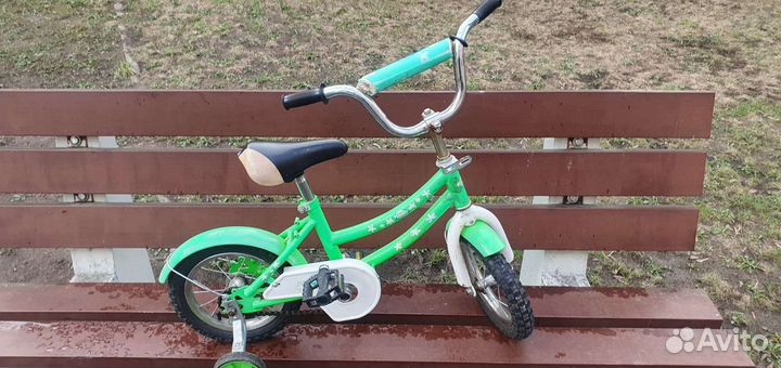 Детский велосипед с доп колесами