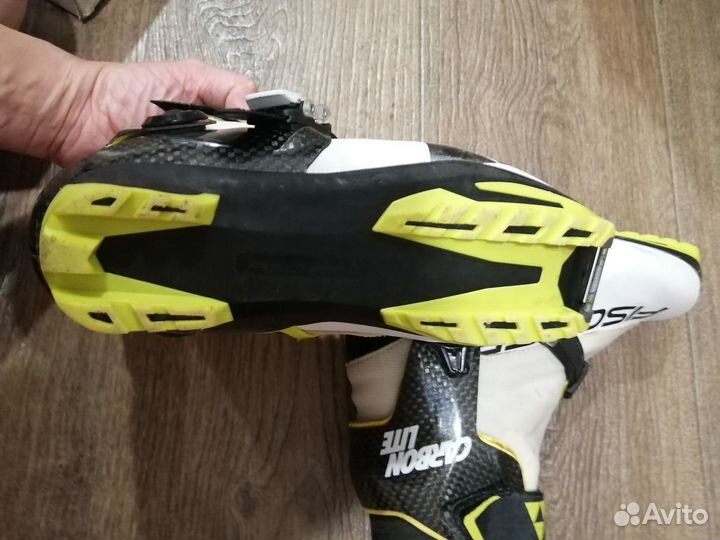 Лыжные ботинки fischer carbonlite skate eu36