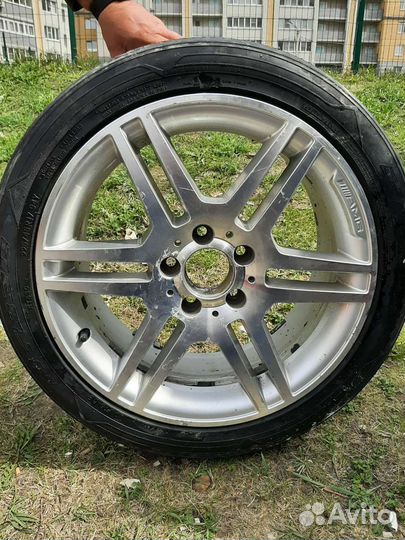 R17 Nitto NT830 225/45, PCD 5x98 DIA 176