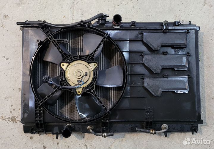 Радиатор охлаждения mitsubishi lancer cedia