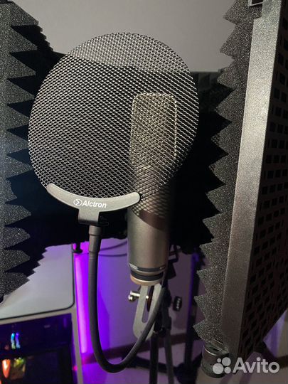 Студийный микрофон Rode NT-1000