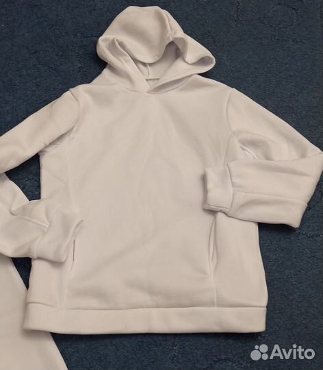 Спортивный костюм женский