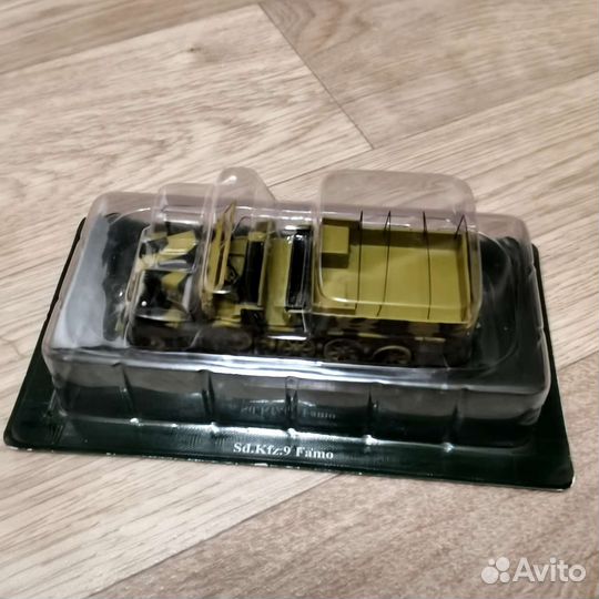 Модели боевые машины мира 1:75 в блистере + журнал