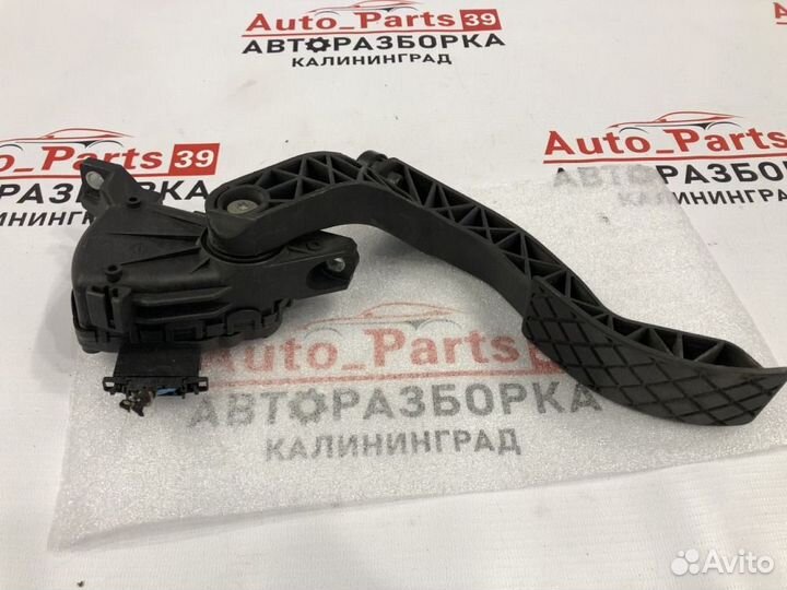 Педаль газа Audi A4 B6