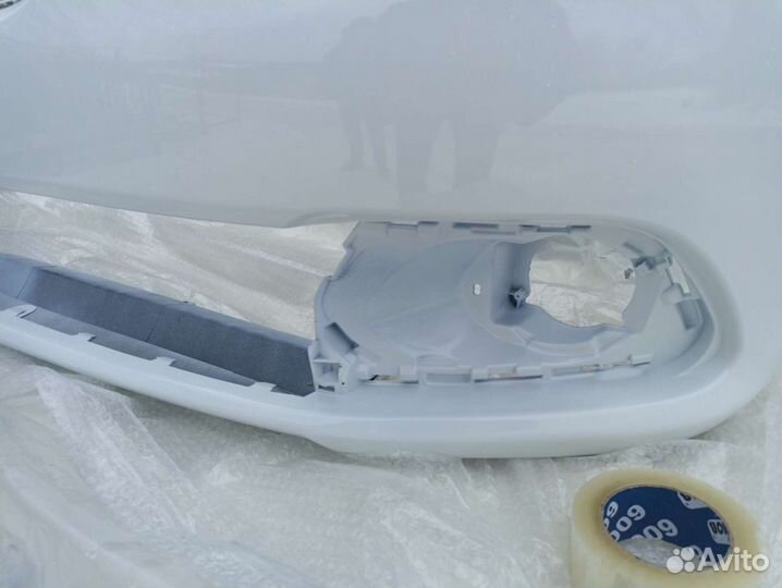 Рено Logan 2 бампер передний белый Логан