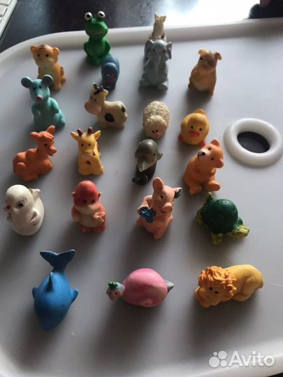 Игрушки из киндер сюрпризов