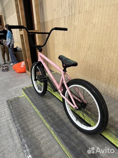 Трюковой велосипед bmx