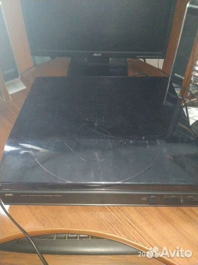 Виниловый проигрыватель JVC AL-23BK