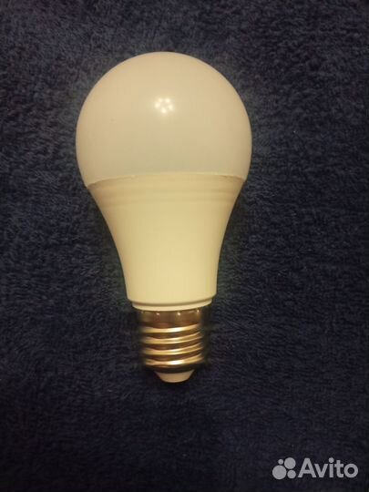 Разноцветная лампочка