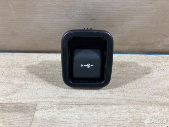 Прикуриватель Bmw X5 (E-70) 2010