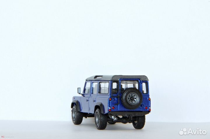 Land Rover Defender 110 1:43 Cararama