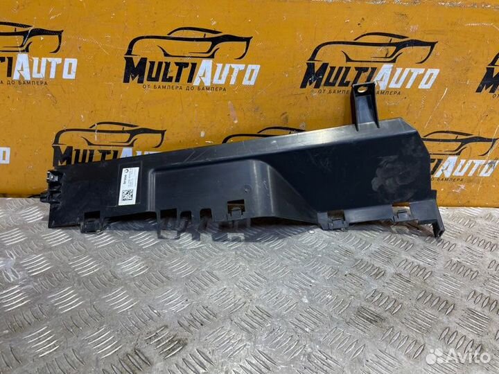 Дефлектор радиатора передний левый Bmw X5 F15