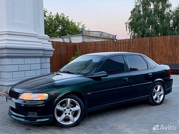 Opel Vectra 1.8 МТ, 1999, 356 245 км