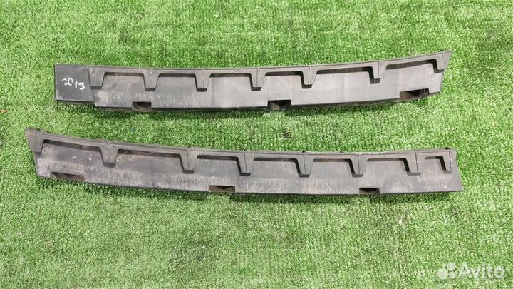 Кронштейн бампера заднего Skoda Fabia 5J 2010