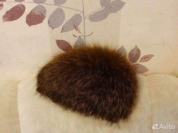 Меховые шапка и воротник