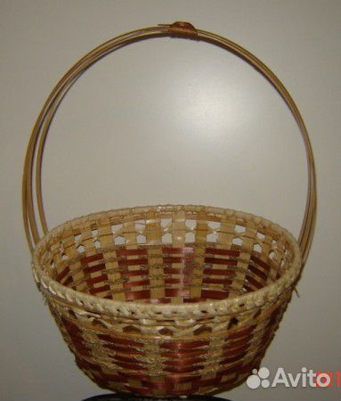 Чемоданчики и плетеные изделия