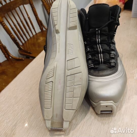 Лыжные ботинки fischer