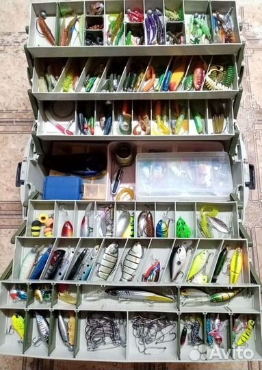 Рыболовный ящик