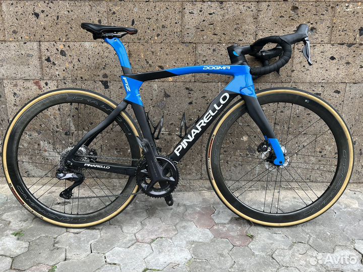 Шоссейный велосипед Pinarello Dogma F12